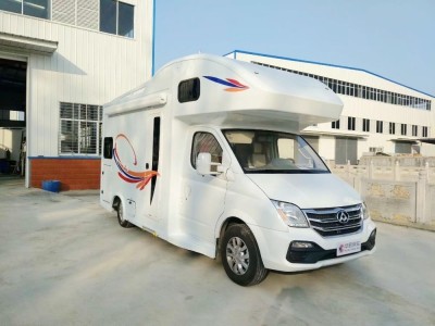 旅居車系列